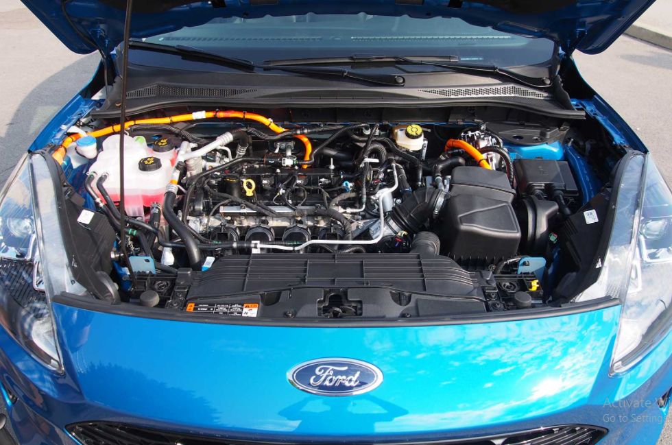 2022 Ford Escape ST Engine