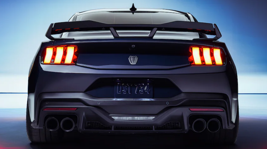 2024 Ford Mustang Dark Horse : Specs, Redesign And Review