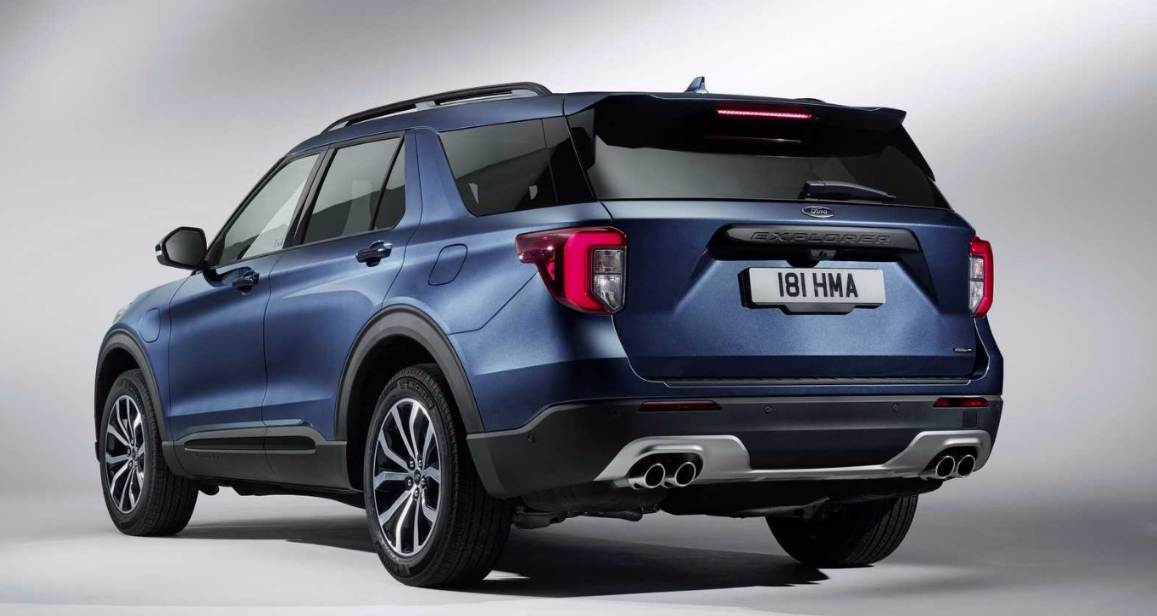 Ford Explorer 2025 Review Canada Aria Cameronn