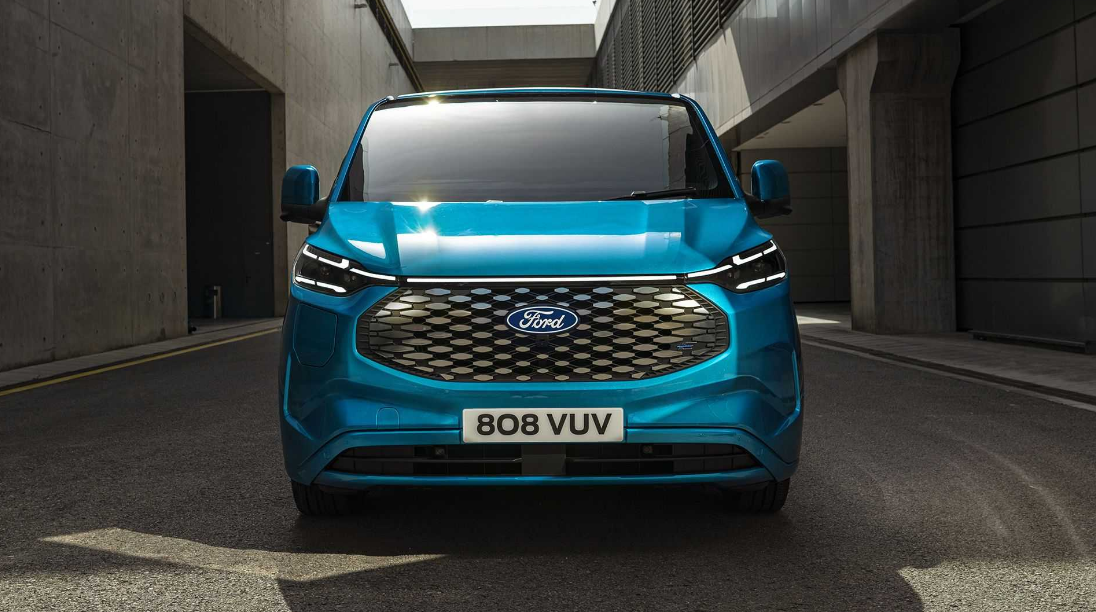 2024 Ford Tourneo: Where Business Meets Pleasure